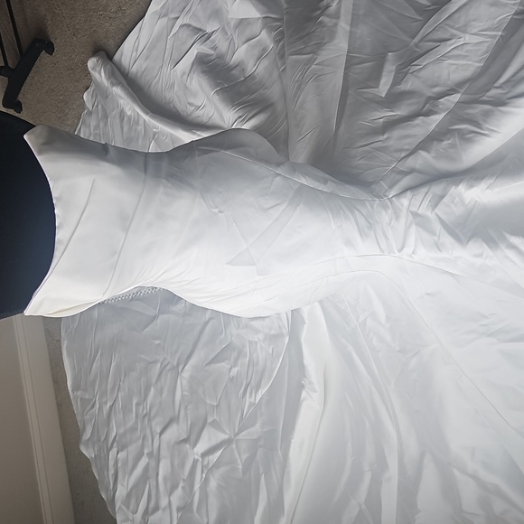 Elysee Seraphine Wedding Dress - Picture 8 of 17